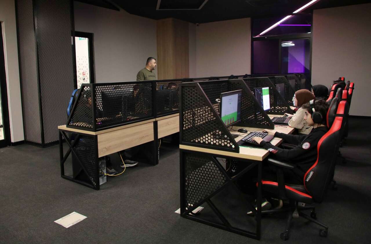 Konya’da genç yetenekler geleceğe bu merkezle hazırlanıyor 6